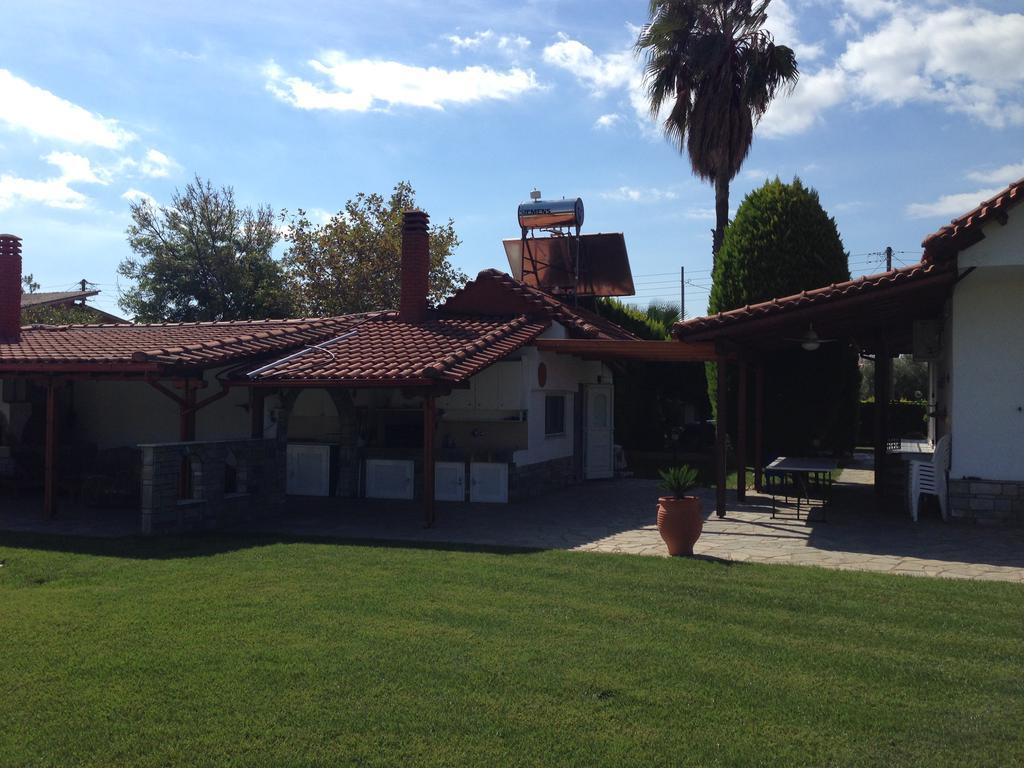 Renaissance Holidays Villa Nea Kallikrateia Extérieur photo